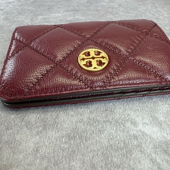 Tory Burch Claret Willa Quilted Burgundy Leather Compact Wallet - Picture 3 of 12